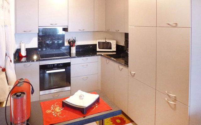 Thalia Lens in Lens With 2 Bedrooms and 3 Bathrooms