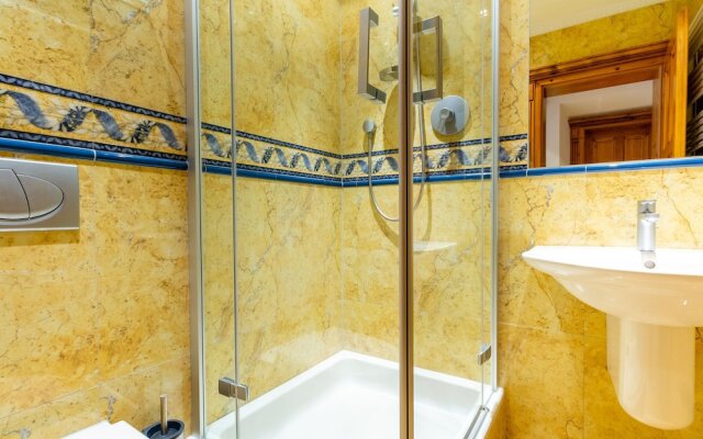 Cozy Apartment in Saalbach-hinterglemm With Sauna