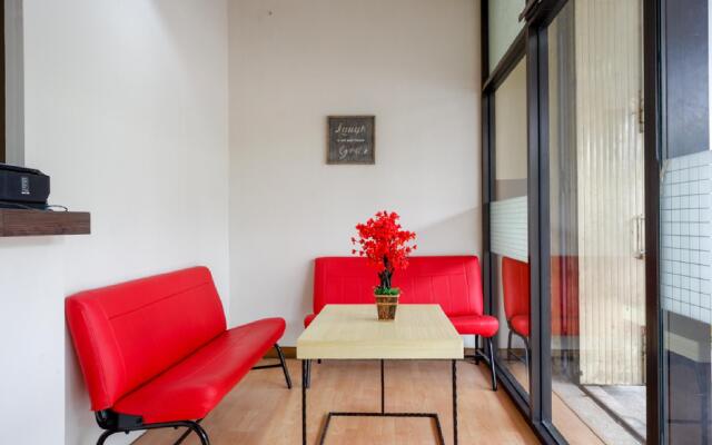 RedDoorz near Pacific Mall Tegal 2