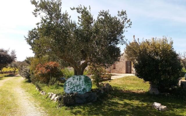 Trulli sotto La Cupa