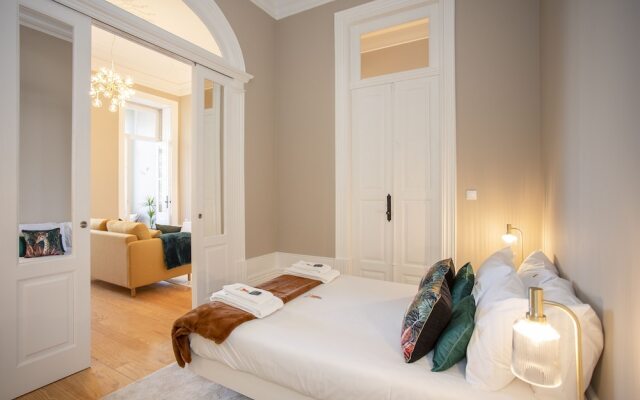 Liiiving - Balcony Design Apartment