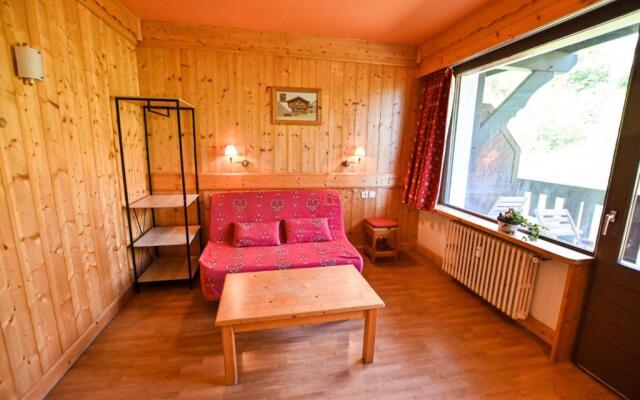 Bright Studio With Balcony