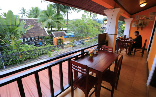 Singharat Guesthouse