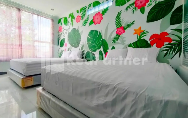 Joy Homestay Near UMJ Jember Mitra RedDoorz
