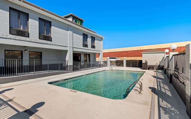 Quality Inn & Suites Matthews - Charlotte