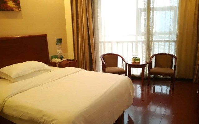 GreenTree Inn Heze Railway Station Hotel