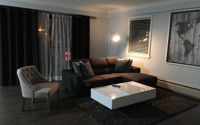 Twelve Oaks By Marquee