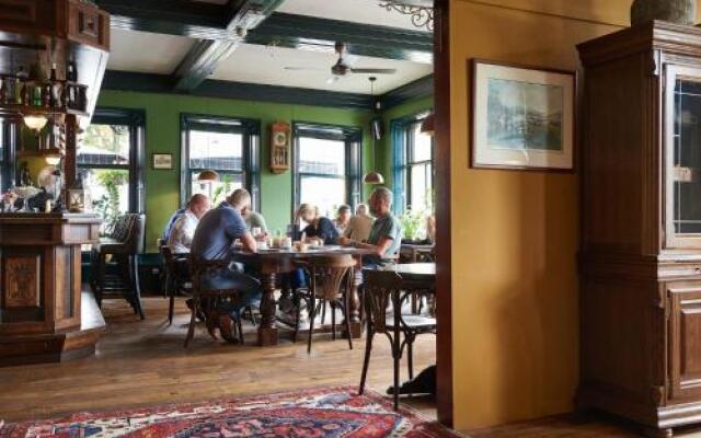 Hotel t Gemeentehuis