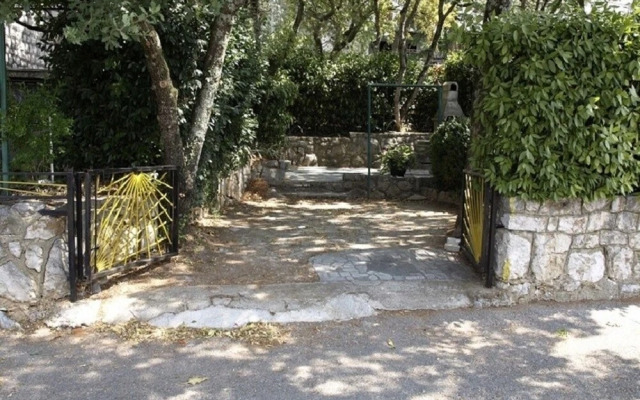Ivy - 300 m to the sea - B2