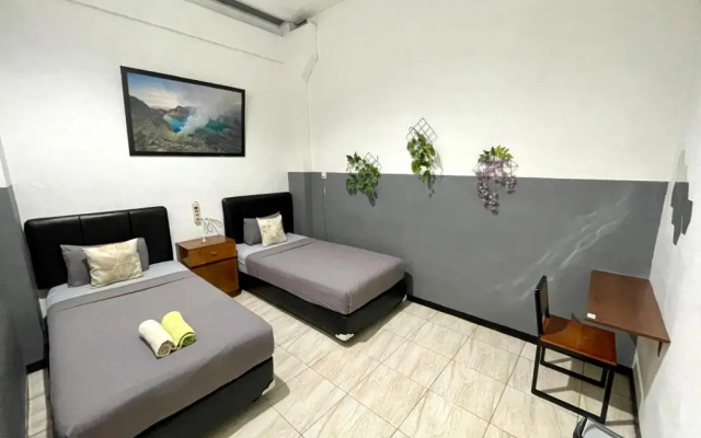 MADOR Malang Dorm Hostel