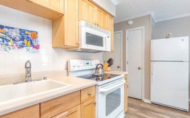 Savannah Beach Racquet Club