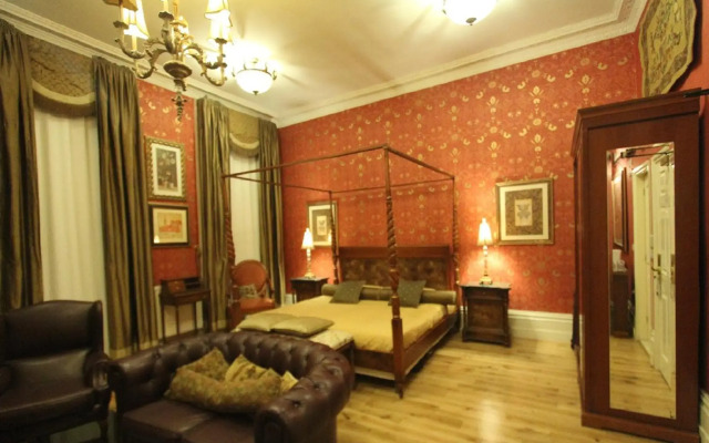 Opulence Boutique Hotel