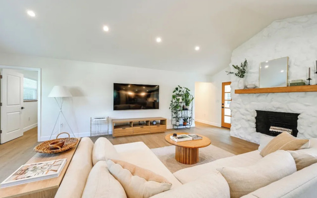 Naples Duplex Home w/ Private Pool & Lanai!