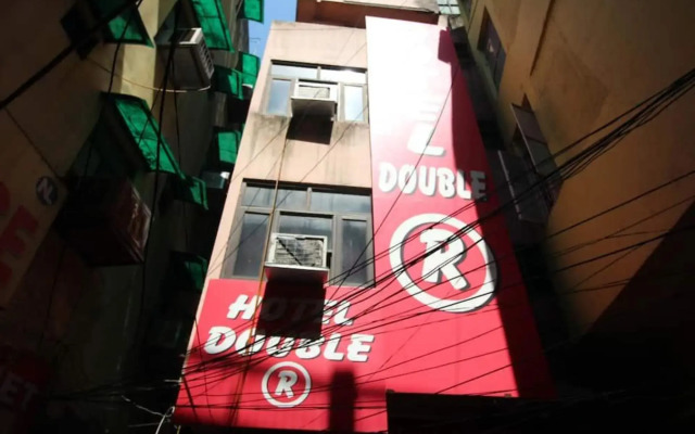 Hotel Double R