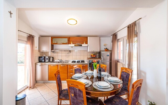 Stunning Home in Debeljak With Wifi and 3 Bedrooms