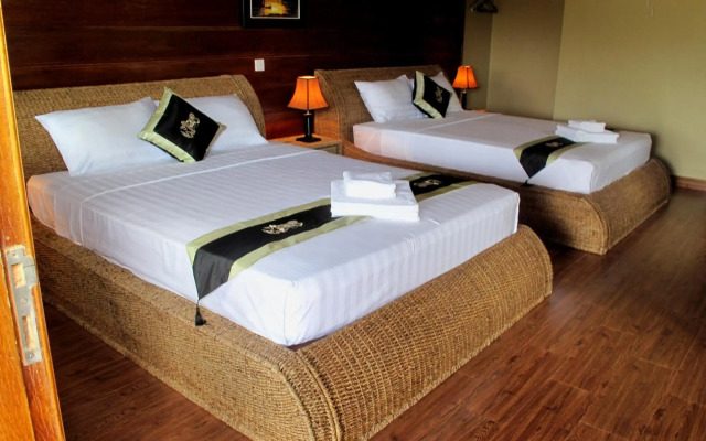 Atmaland Resort