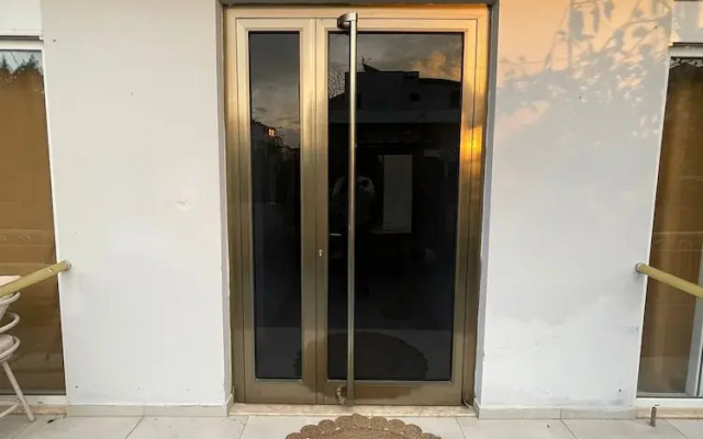 Lara Bella Hotel