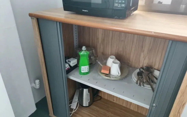 1 Double 1 Single 2 Sofa Beds Suite 2