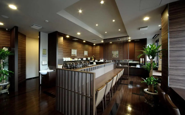 Hotel Route-Inn Niigata-Nishi Inter