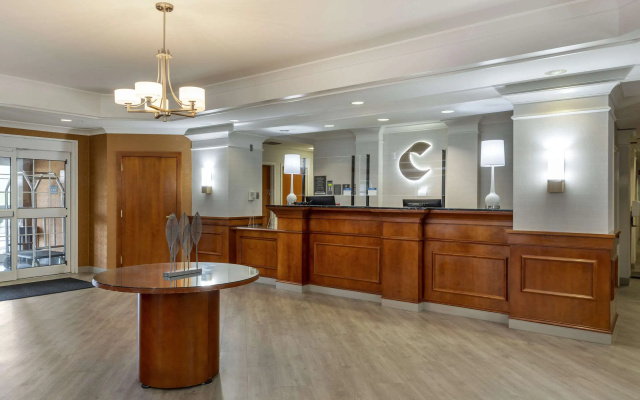 Comfort Inn & Suites Hadley - Amherst