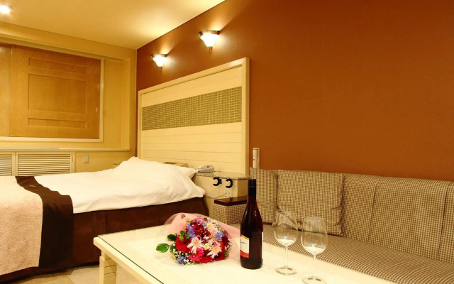 Restay Niigata (Adult Only) – Guest Rooms – Niigata