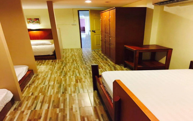 Phangan Barsay Hostel
