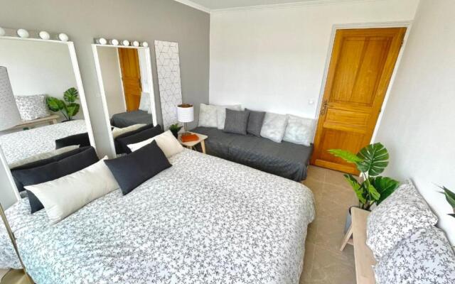 Splendid 92 M With Wifi Balcony And Sea View