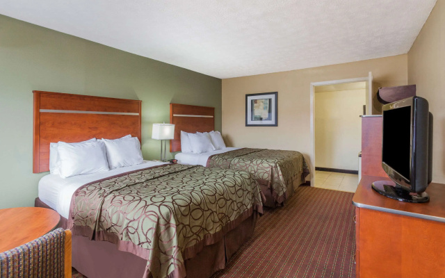 Baymont by Wyndham Pigeon Forge near Island Drive