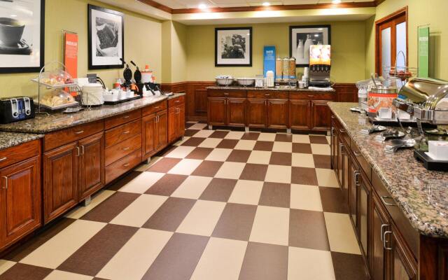 Hampton Inn & Suites Greenville