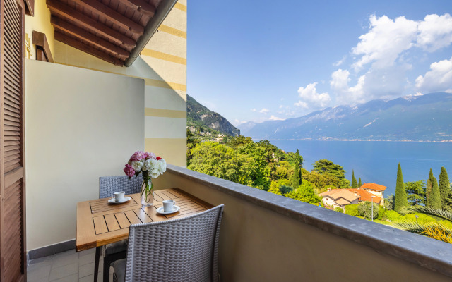 Hotel Meandro - Lake View