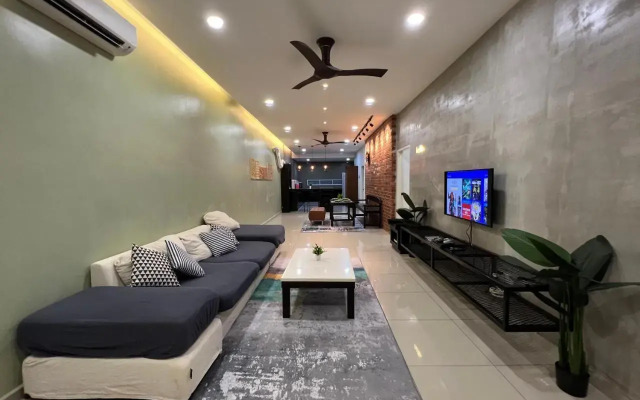R3troHouse 3Bedroom with AC PS4,POOL TABLE,TVBOX