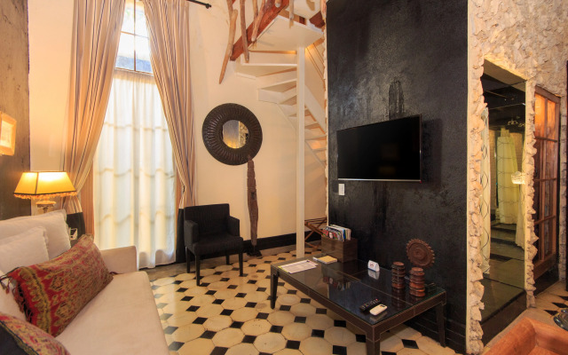 Hotel Casa Lola Deluxe Gallery