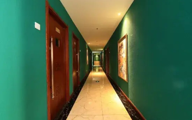 Jixi Haina Baichuan Hotel