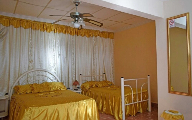 Hostal Eida y Lujan PLAYA LA BOCA