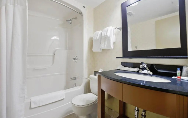 Sandman Hotel & Suites London Downtown