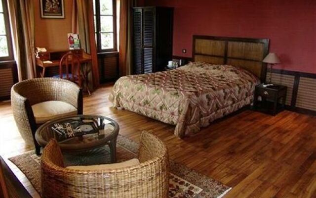 QUALYS-HOTEL Le Château Du Pelavé