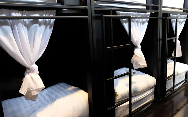 Kloem Hostel - Adults Only
