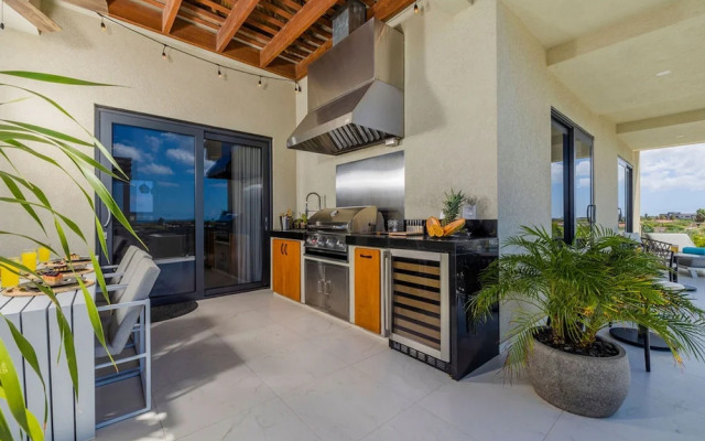 Sea View Exclusive Penthouse Outdoor Dining 3BR