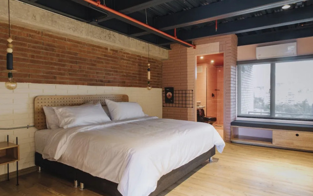 The Somos Hotel