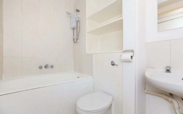 Eson2 - 1 bedroom flat next to Oxford Street