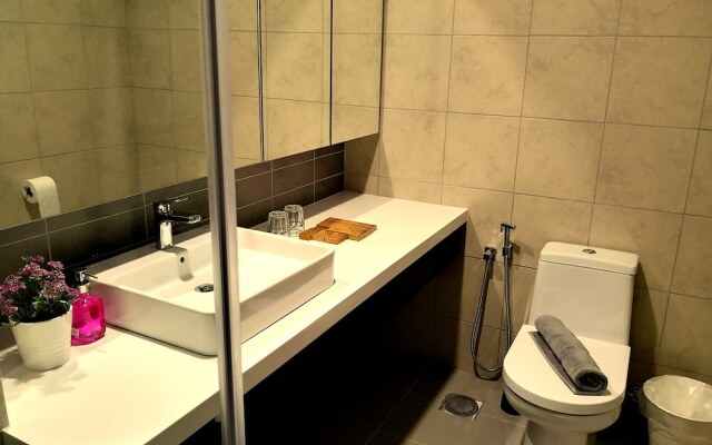 The Robertson By Homes Asian B93