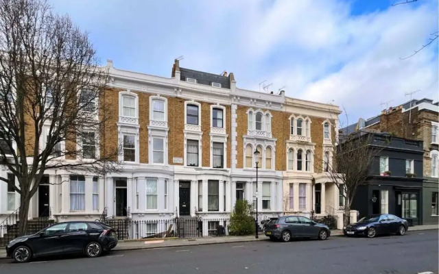 The North Notting Hill Crib Bright 1bdr Flat