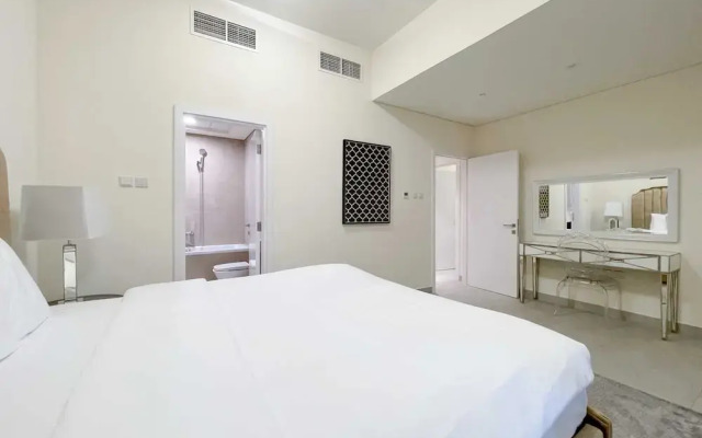 Phaedrus Living: Dubai Marina Arcade Residence 702