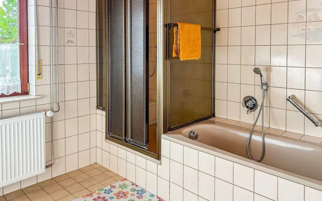 Grosses Haus mit Eigenem Garten in Medebach