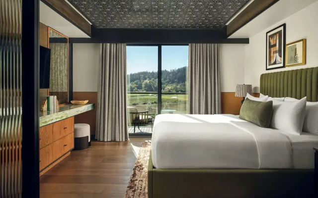 The Somm Hotel & Spa, Autograph Collection