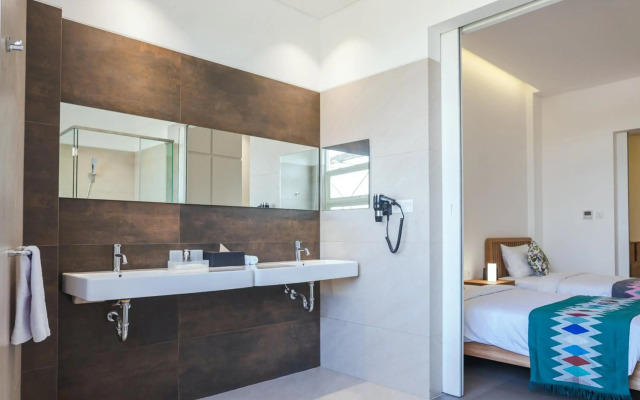 K Gallery Hotel