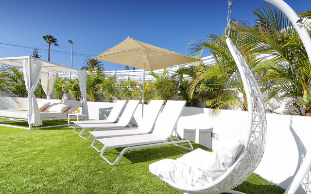 Bungalows Adonis