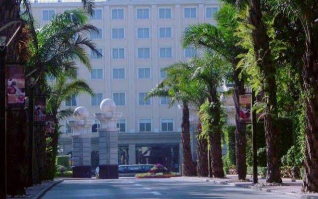 Dragon Spring Hotel