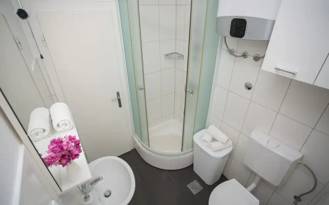 Apartment Split
