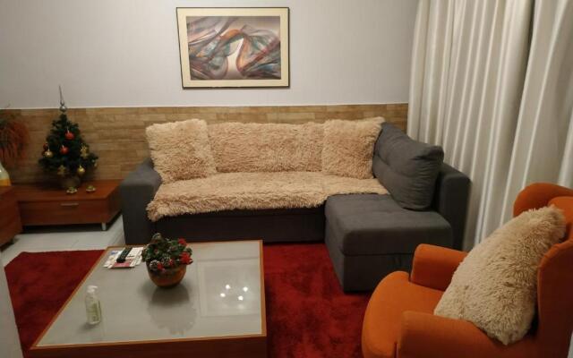 Linda's house